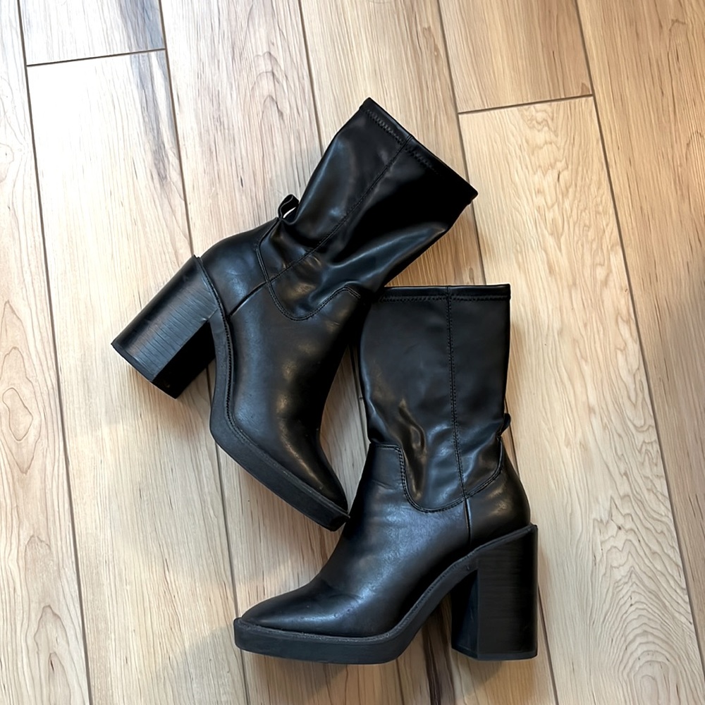 Urban outfitters block boots